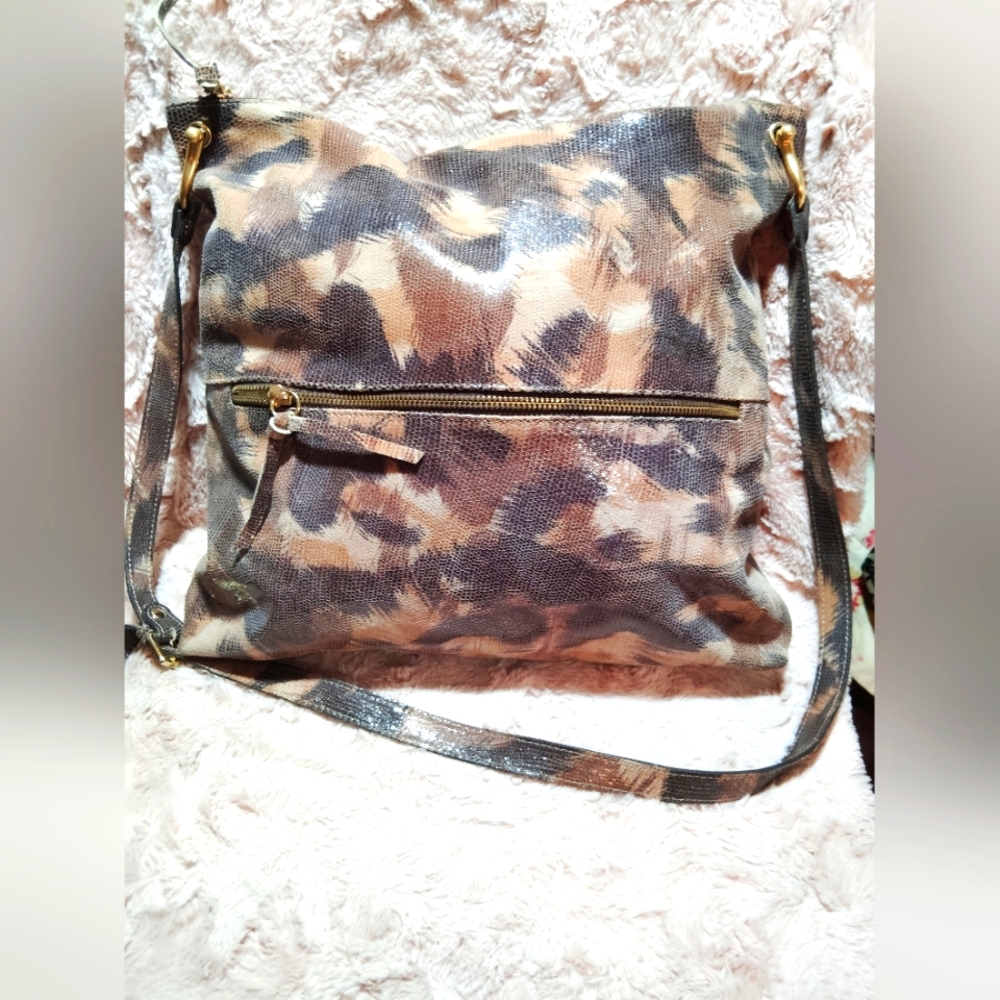 CLEAN!! PIETRO, Reptile Textured, Large Crossbody.